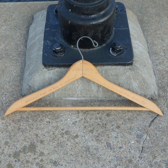 Vintage Ambassador Washington's 500 Room Downtown Hotel Wood Hanger - Picture 1 of 14